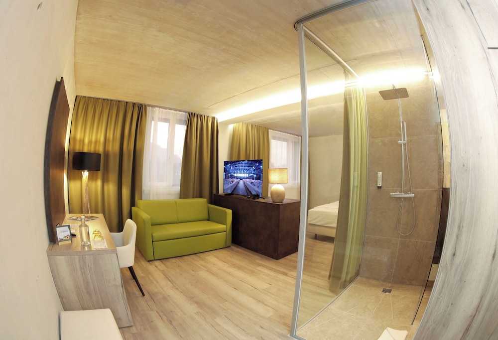 hotel im zentrum fur visionen