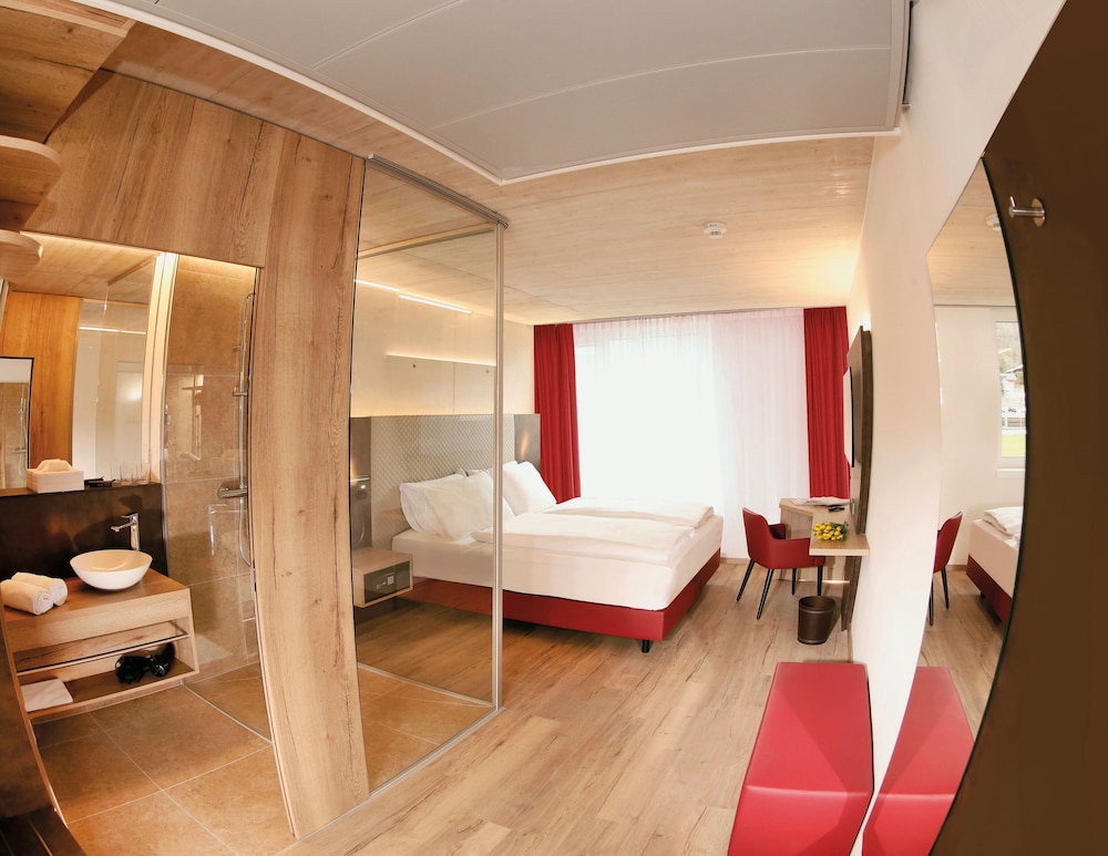 hotel im zentrum fur visionen