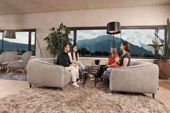 hotel im zentrum fur visionen