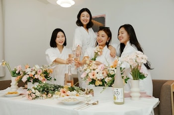 aank hotel cheonan station