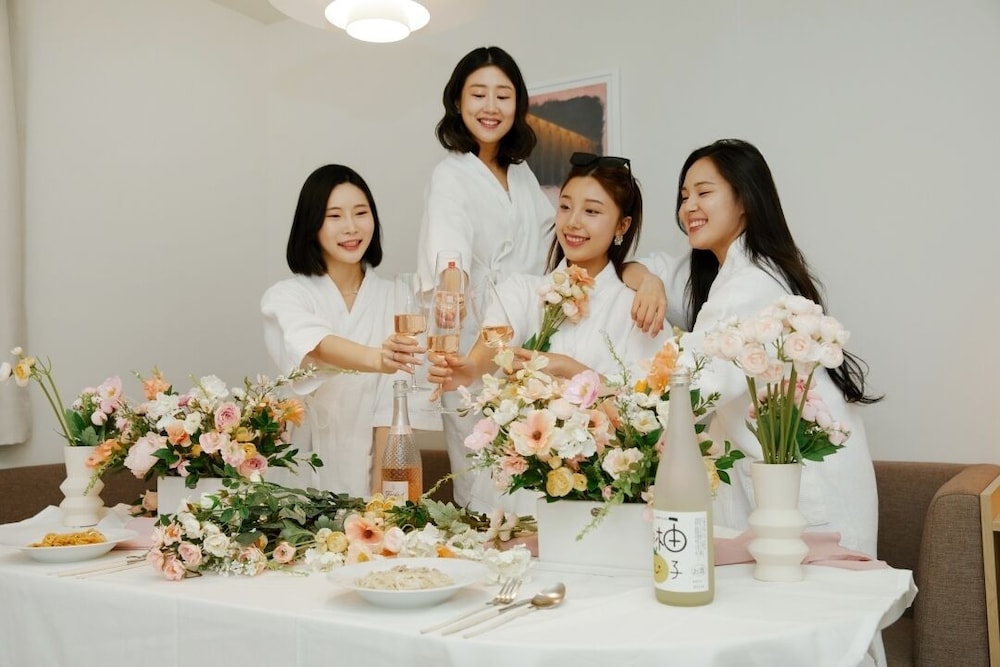 aank hotel cheonan station