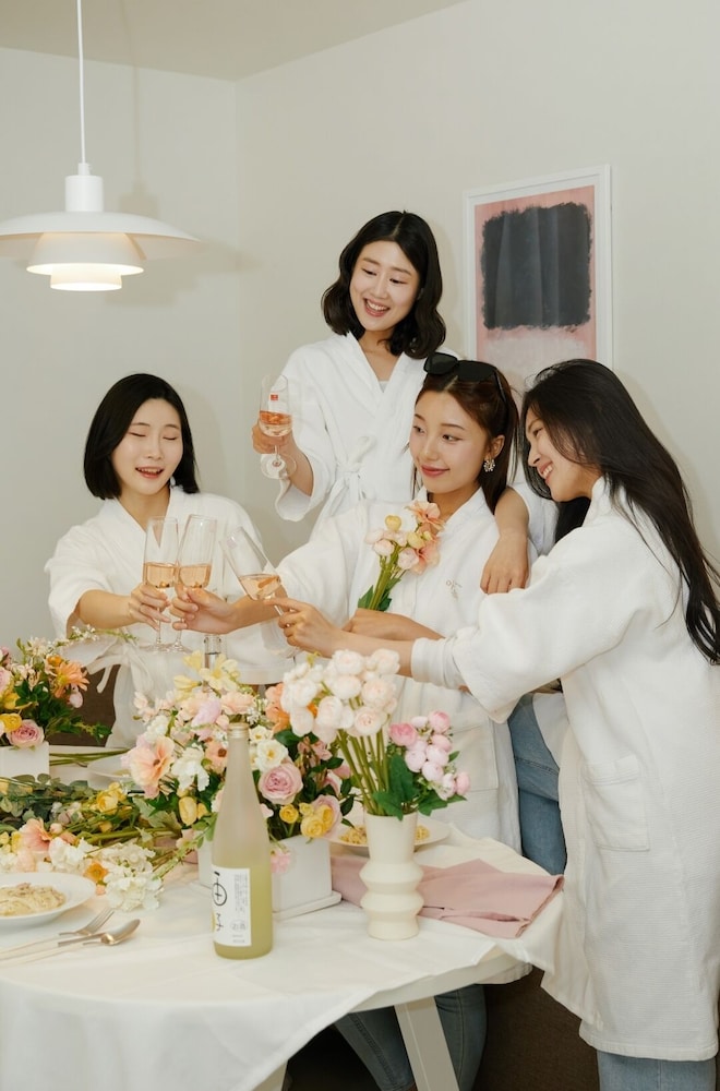 aank hotel cheonan station