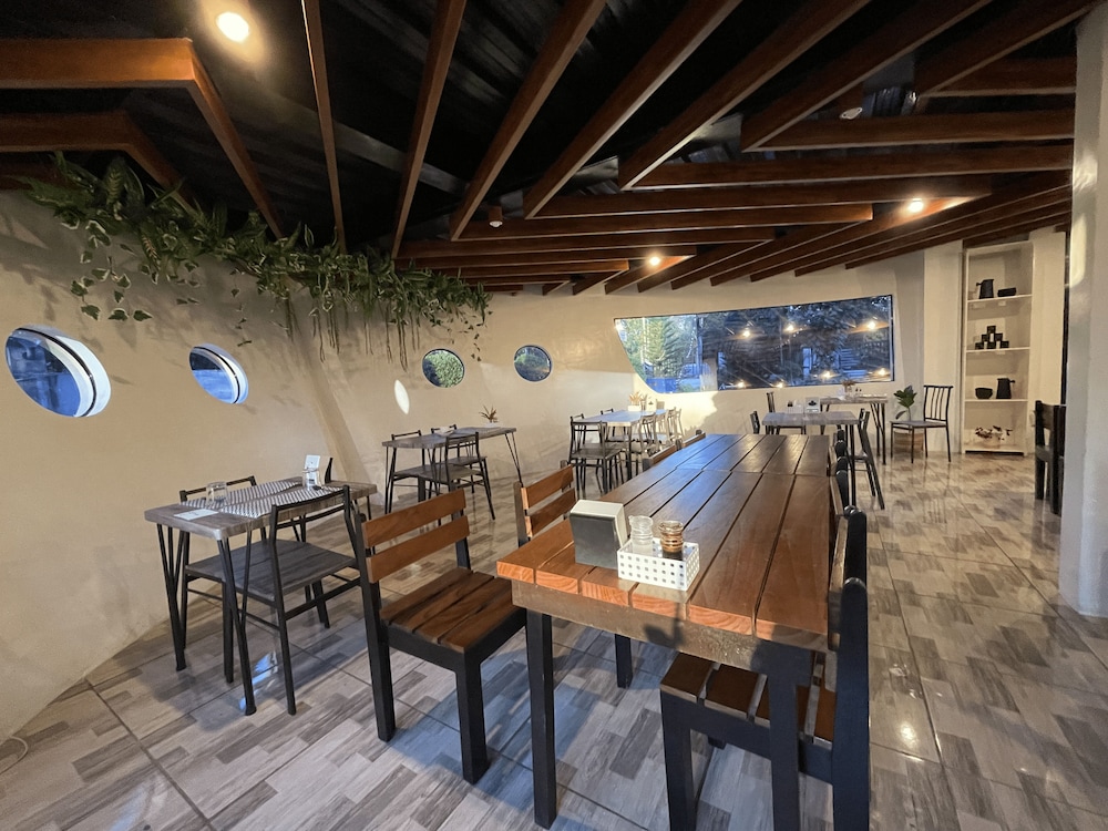 noahs ark hotel powered by cocotel