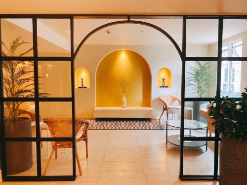 kastel bangkok hotel by loft bkk