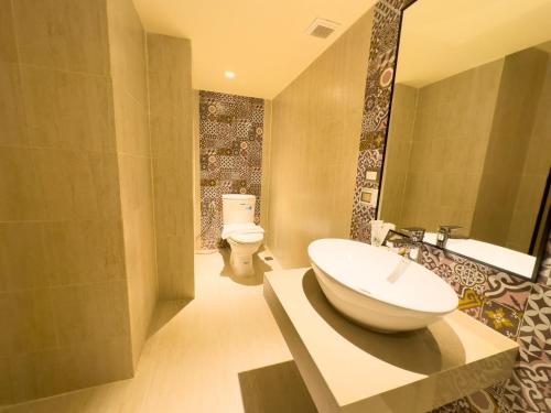 kastel bangkok hotel by loft bkk