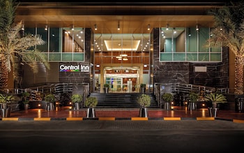 central inn hotel and suites al sadd doha qatar