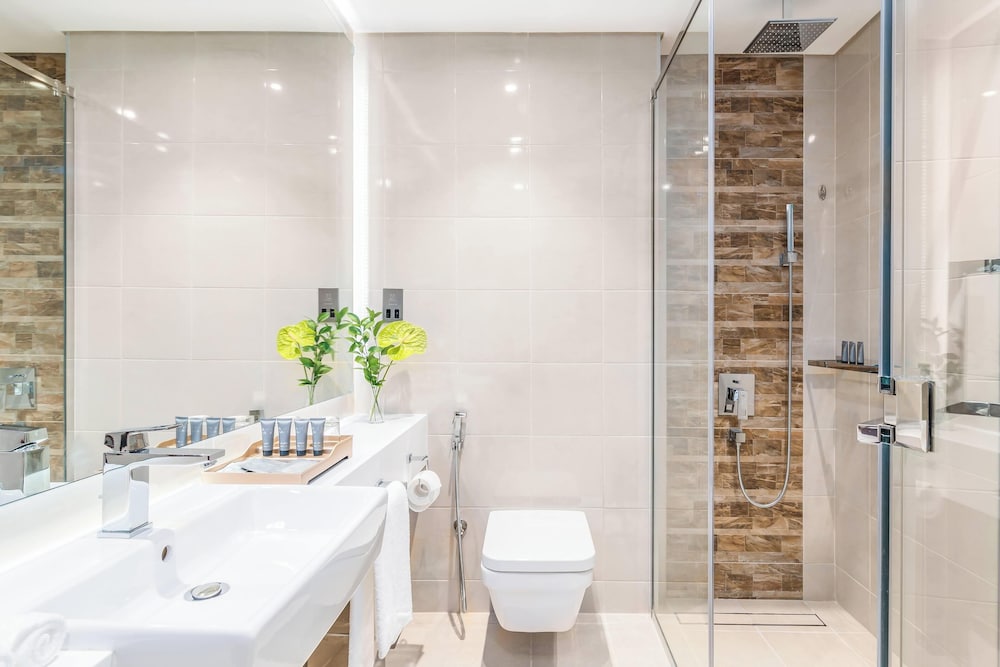 central inn hotel and suites al sadd doha qatar