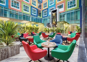 central inn hotel and suites al sadd doha qatar