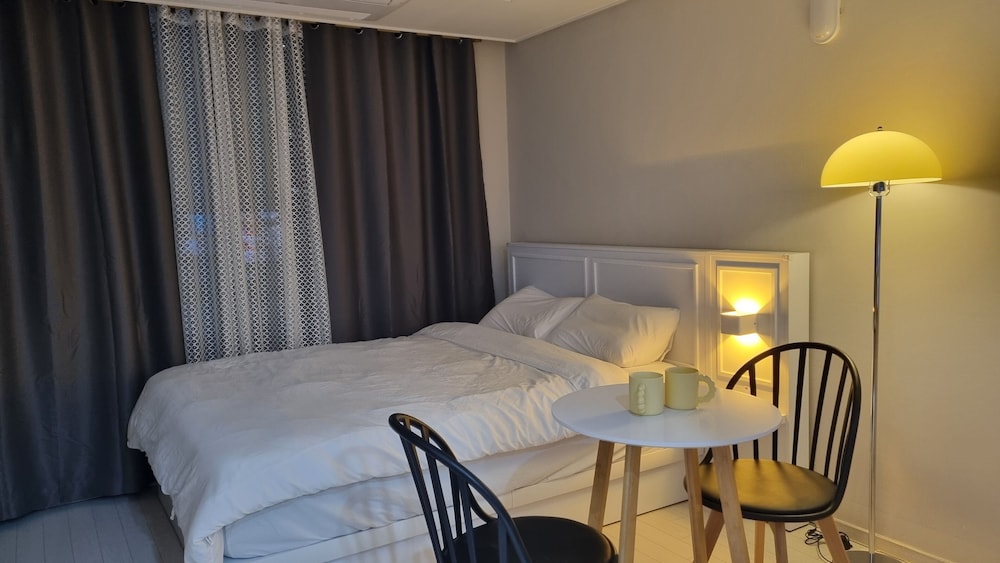 daegu dongseongro star bandb business hotel