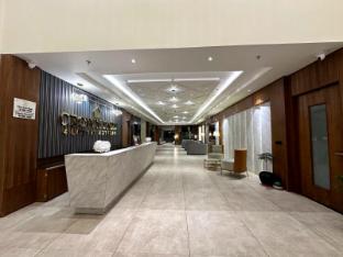 crown park luxury hotel