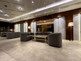 crown park luxury hotel