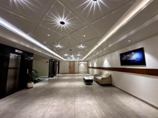 crown park luxury hotel