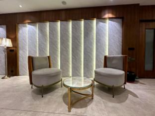 crown park luxury hotel