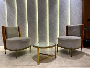 crown park luxury hotel