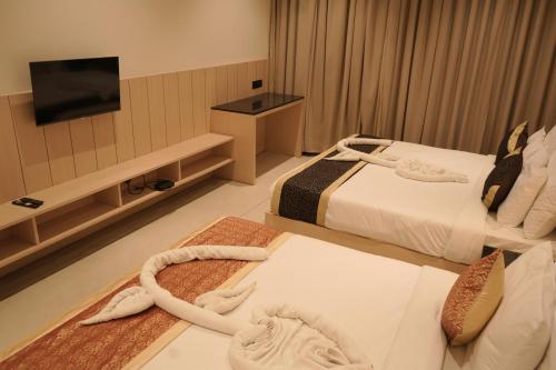 crown park luxury hotel