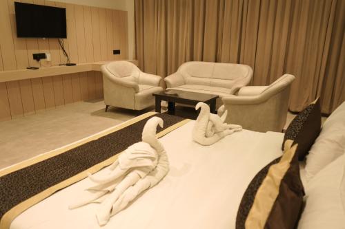 crown park luxury hotel