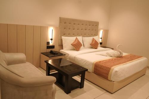 crown park luxury hotel