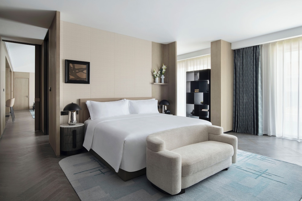 intercontinental xiangyang by ihg