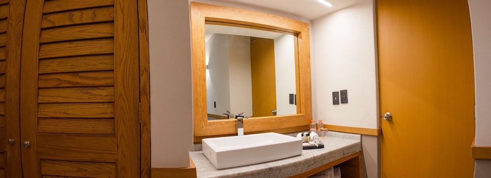 hacienda jurica by brisas