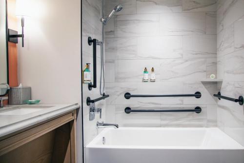 delamar westport