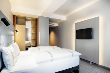 premier inn koln city mediapark