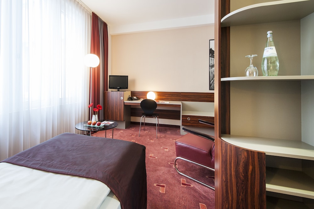 premier inn koln city mediapark