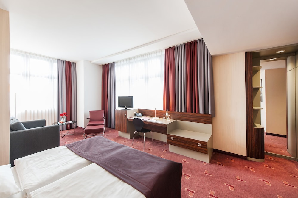 premier inn koln city mediapark