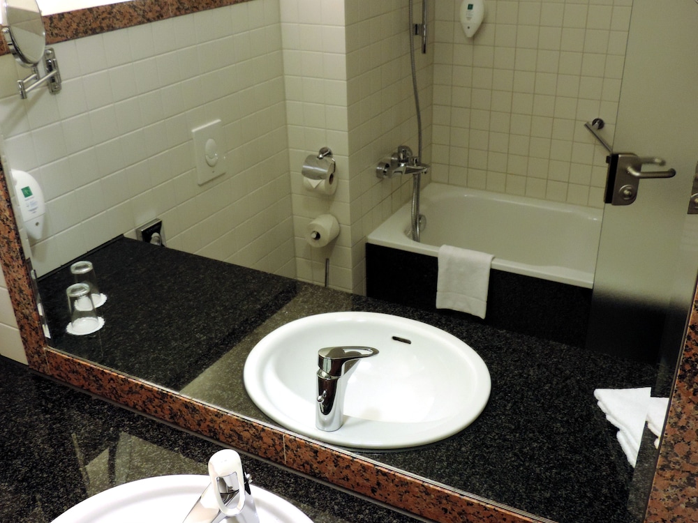 premier inn koln city mediapark