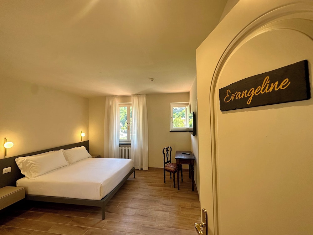 la ninfa hotel