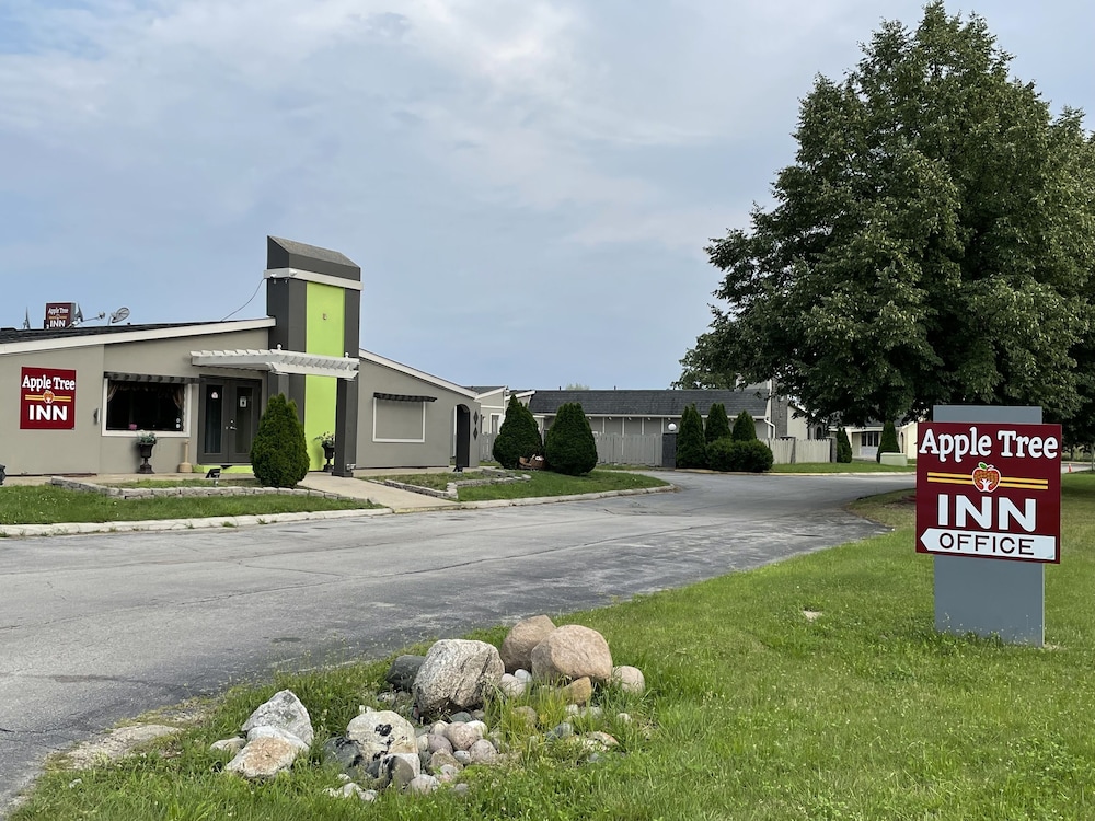 rodeway inn and suites