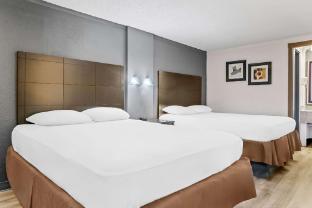 rodeway inn and suites
