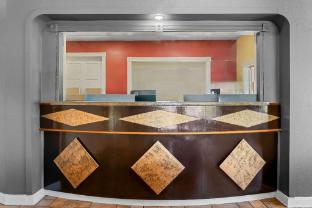 rodeway inn and suites