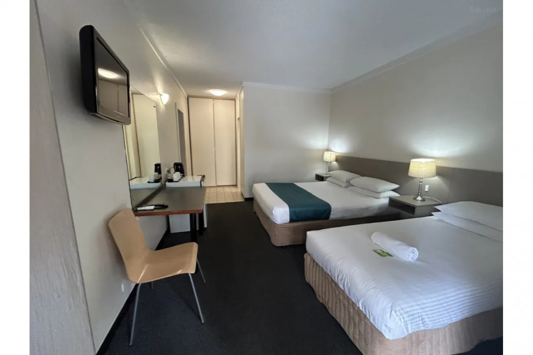 econo lodge dockside glenelg