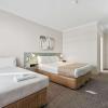 econo lodge dockside glenelg