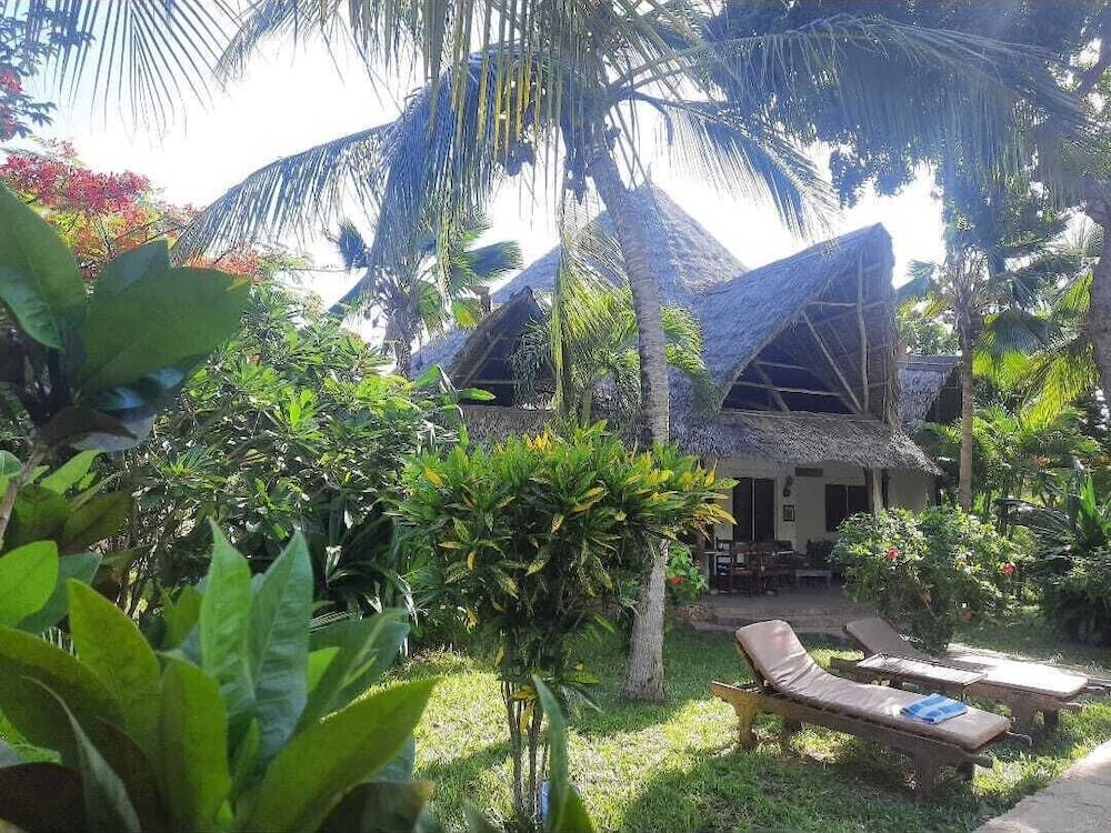 marine holiday house bed and breakfast