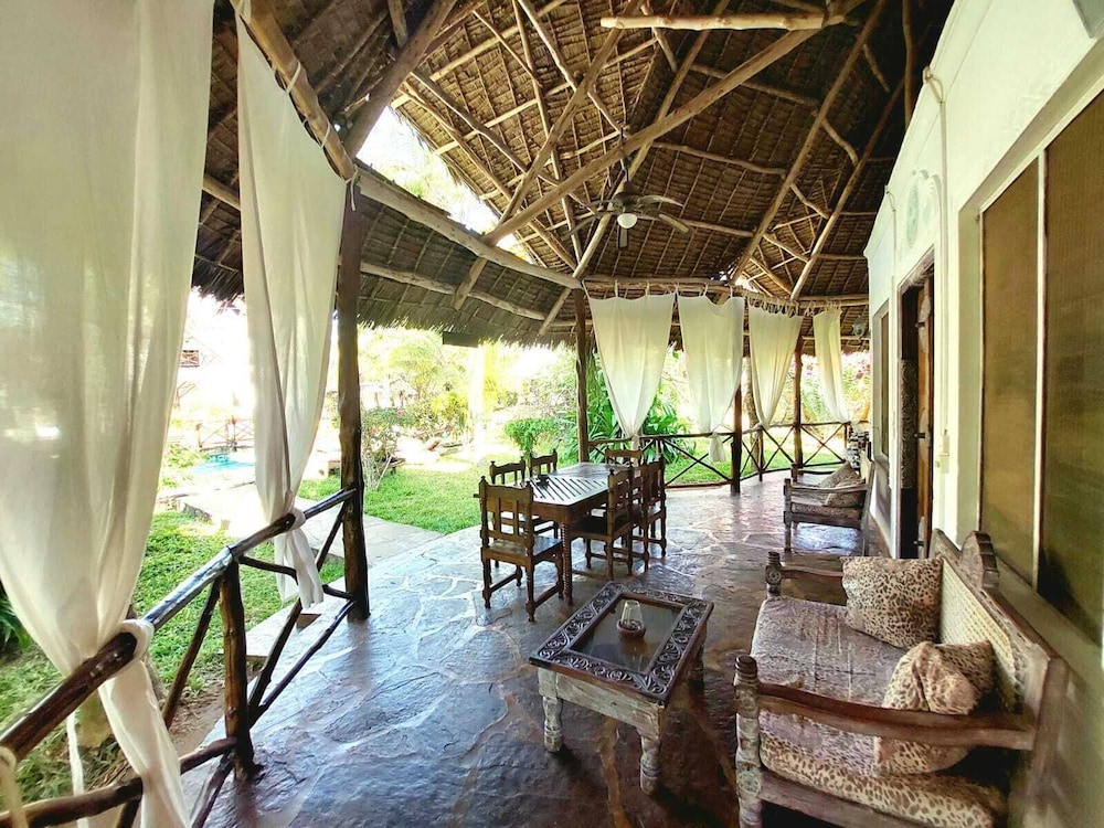 marine holiday house bed and breakfast