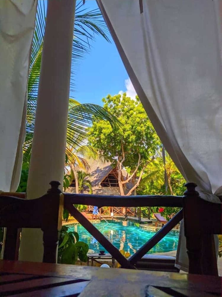 marine holiday house bed and breakfast
