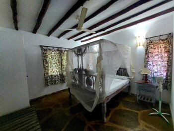 marine holiday house bed and breakfast