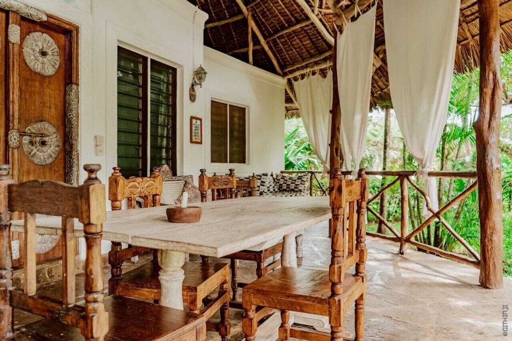 marine holiday house bed and breakfast
