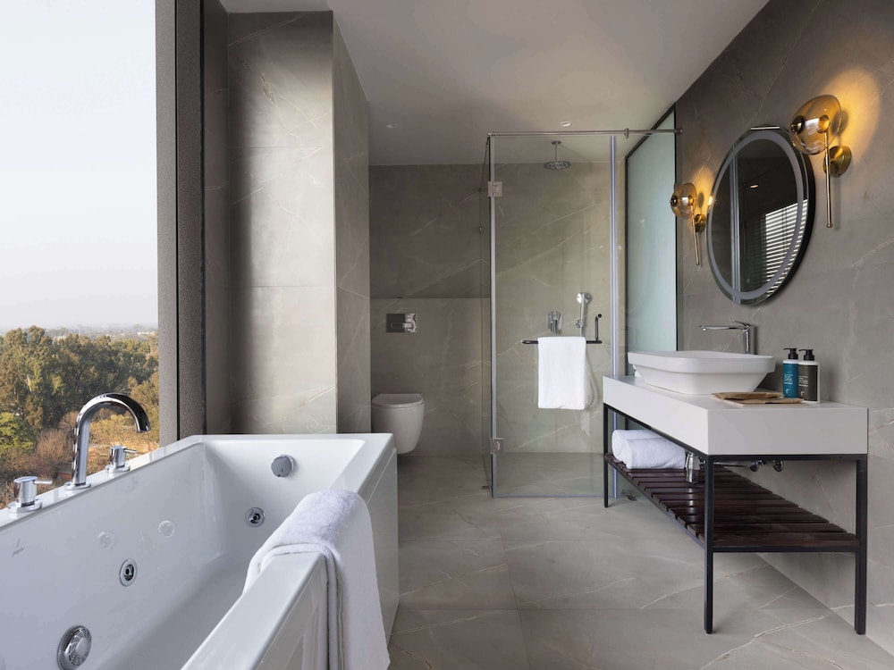 mercure chandigarh tribune chowk