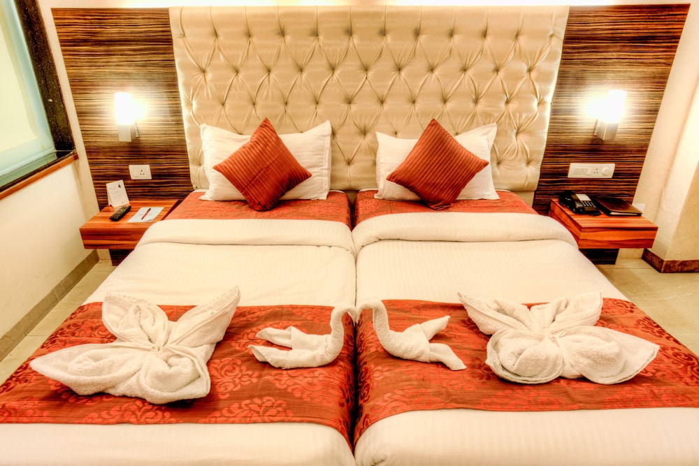 mercure chandigarh tribune chowk