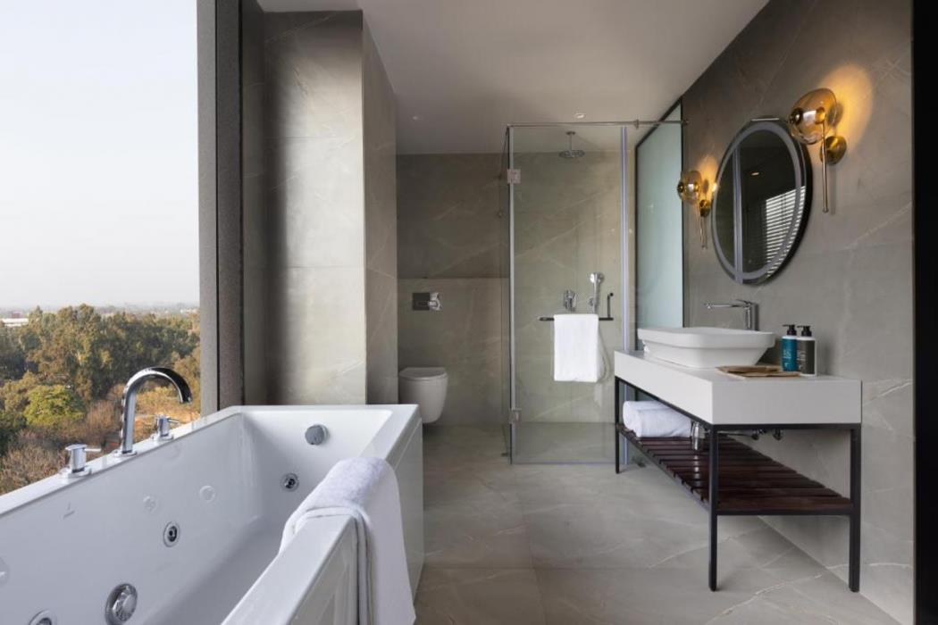 mercure chandigarh tribune chowk