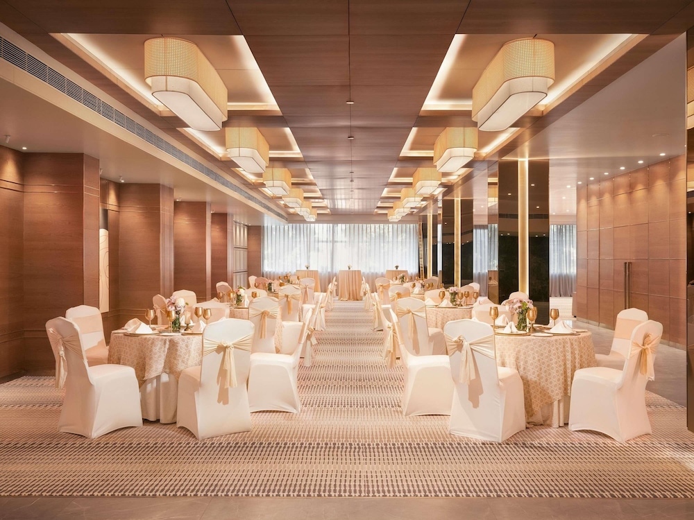 mercure chandigarh tribune chowk