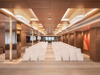 mercure chandigarh tribune chowk