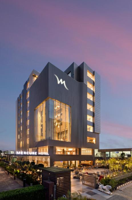 mercure chandigarh tribune chowk