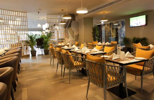 mercure chandigarh tribune chowk