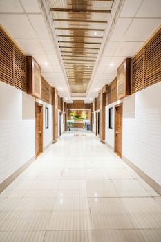 Hotel Bhabha,,3 star