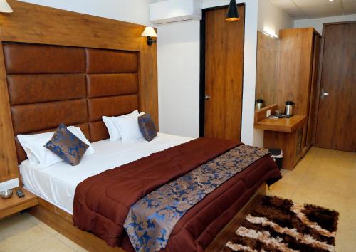 hotel bhabha