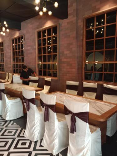 hotel bhabha