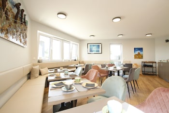 amelie no 3 hotel and appartements